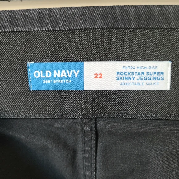 Old Navy Rockstar High Rise Super Skinny Jeggings - Picture 8 of 8